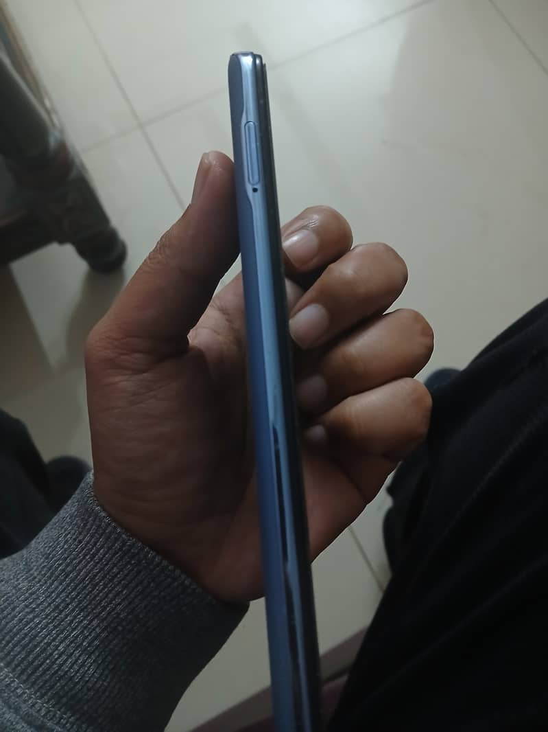 Infinix Model X6810 7