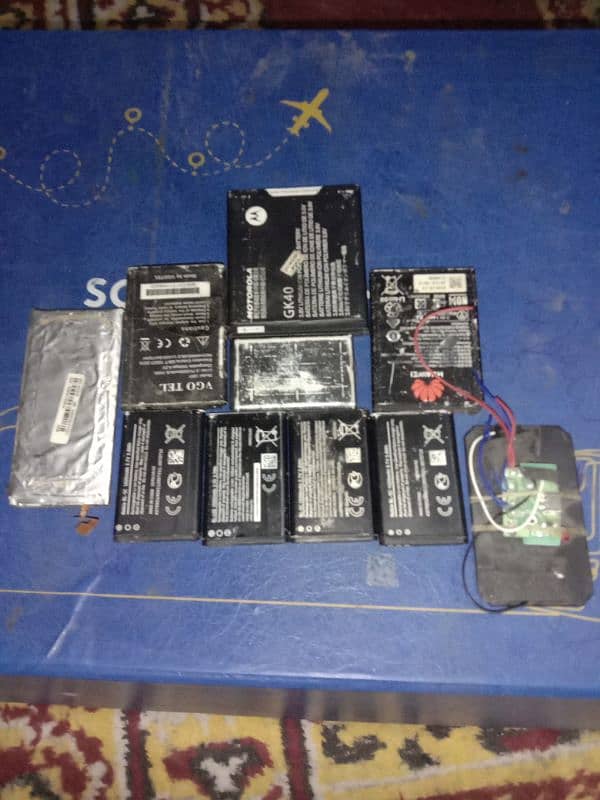 MOBILE BATTERIES FOR SELL 3