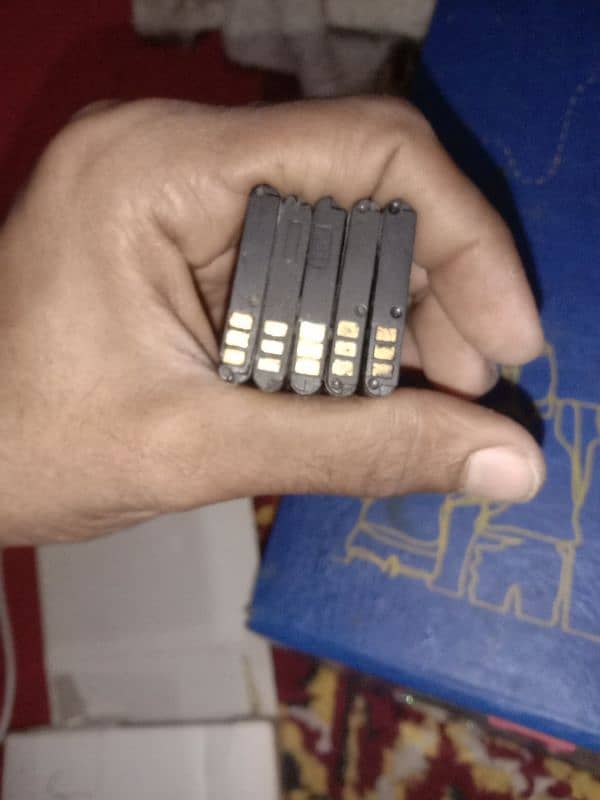 MOBILE BATTERIES FOR SELL 4