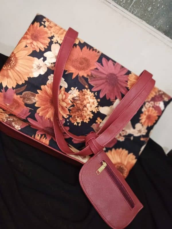 Branded hand Bags available in reason able price 9