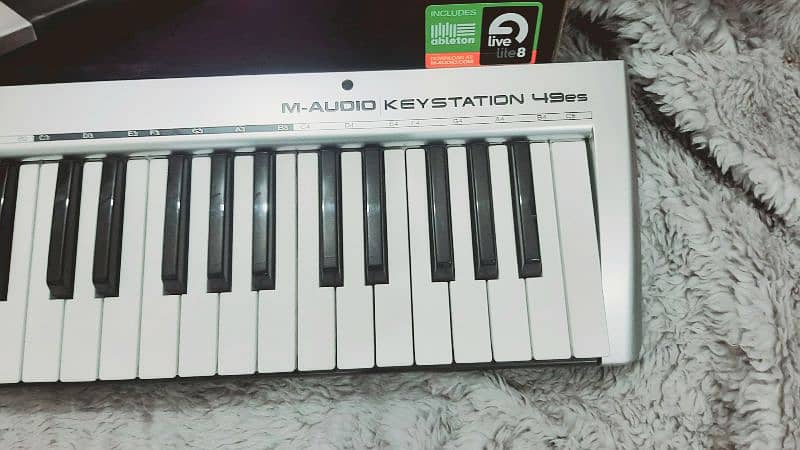 M Audio keystation 49ES USB MIDI 2