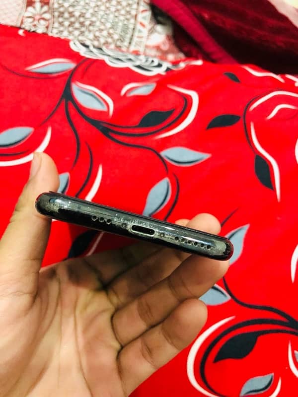 iPhone XS 64GB pta approved 1