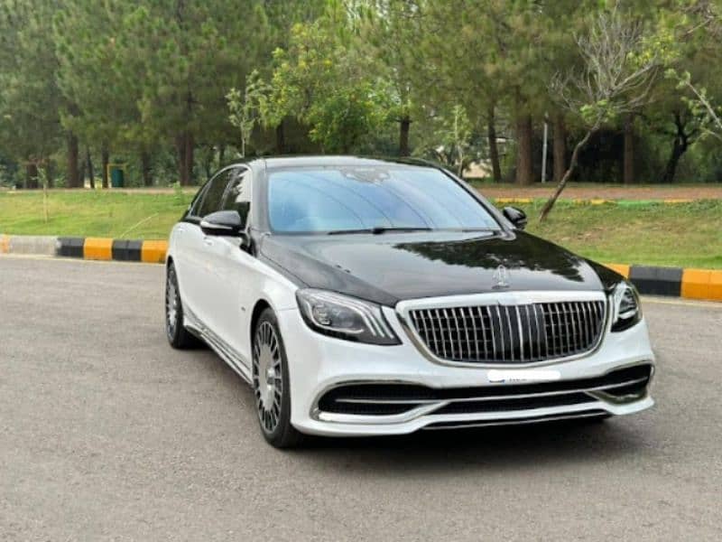 Rent a Car in Lahore | Prado, V8, Audi, Civic, Corolla, BRV, limousine 1