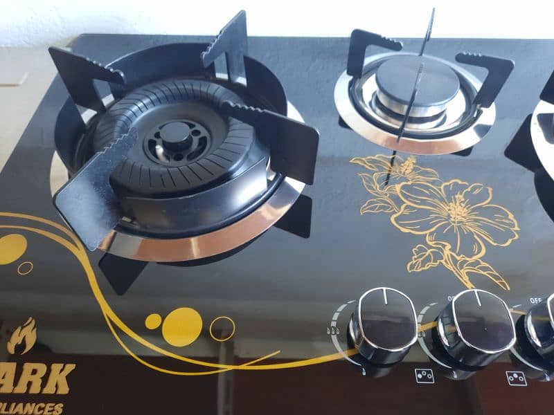 Spark Brand three burner high Quality gas cooking stove 1