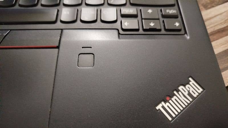 Lenovo Thinkpad X280 Touchscreen 3