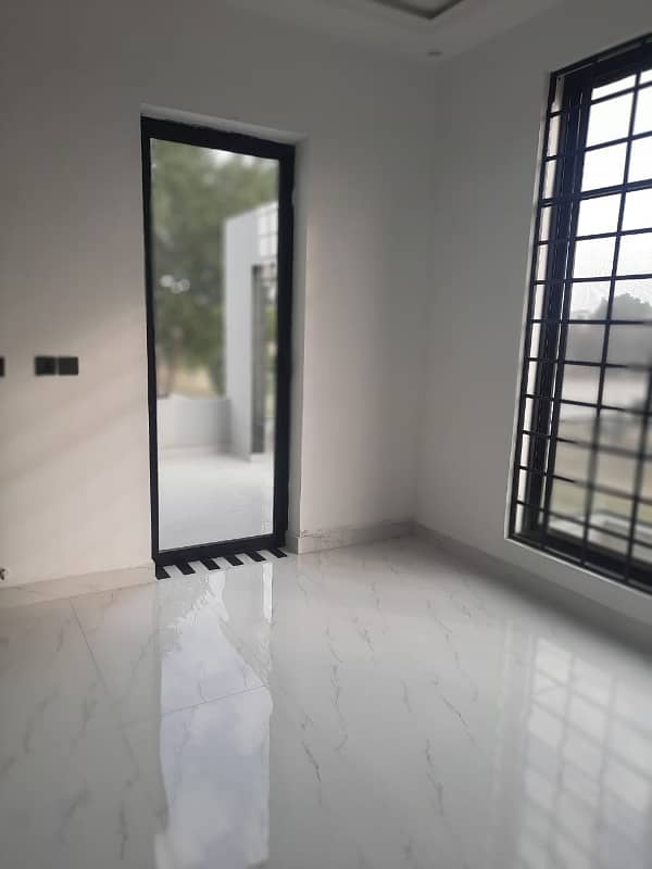 5 Marla Brand New Facing Park House In Khayaban-e-Amin For Sale 7