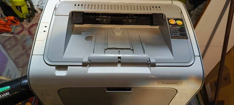 HP Laser Jet p1102 printer 0