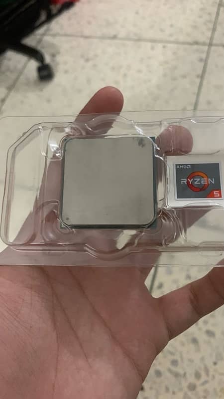 AMD RYZEN 5 1600 X 0