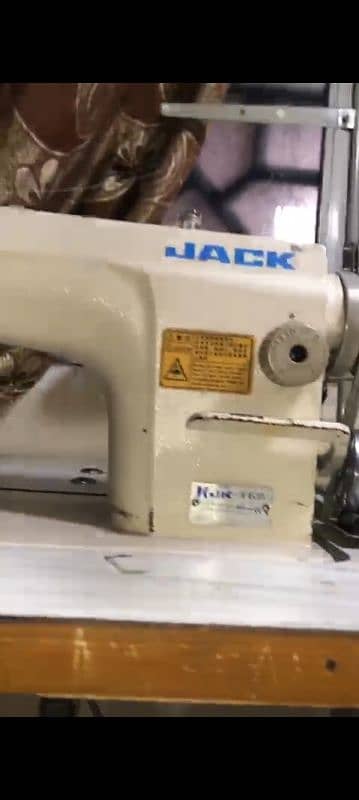 jack sweing machine 10/10 condition 0