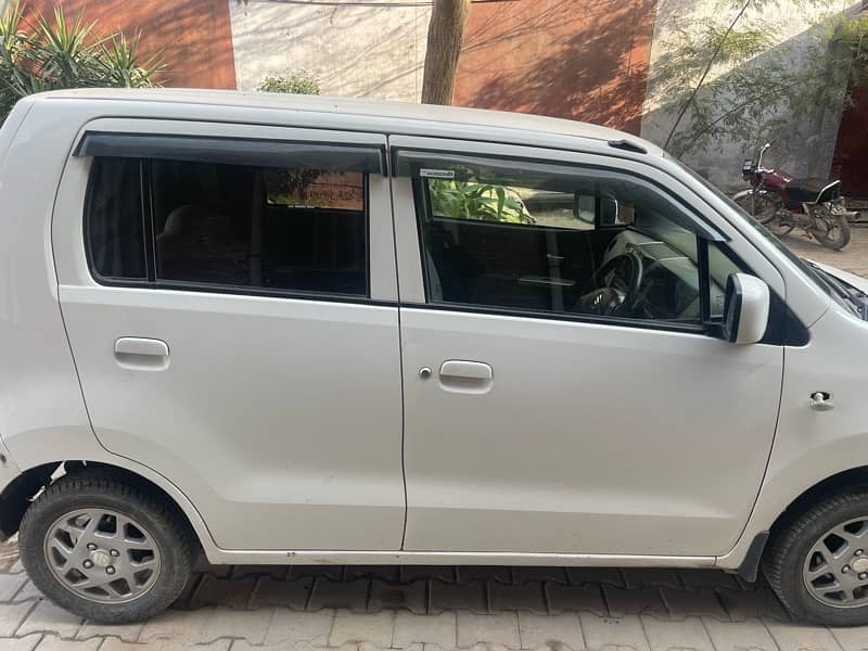 Suzuki Wagon R 2018 3