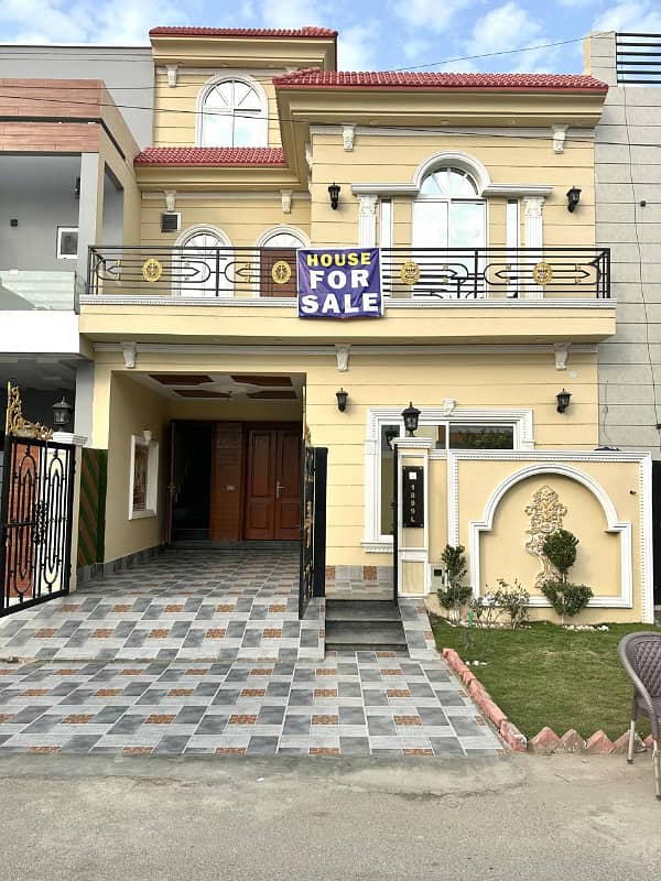 5 Marla Brand New House In Khayaban-e-Amin For Sale 0