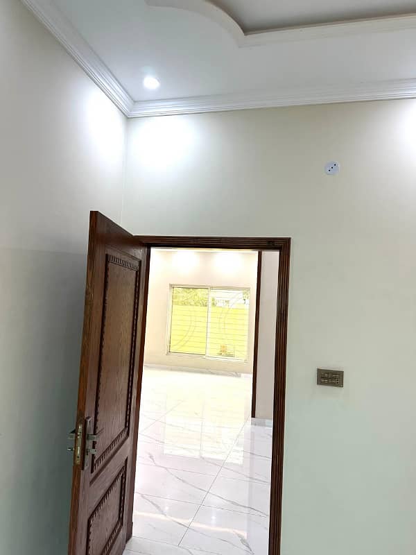 5 Marla Brand New House In Khayaban-e-Amin For Sale 14