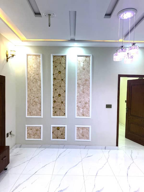 5 Marla Brand New House In Khayaban-e-Amin For Sale 28