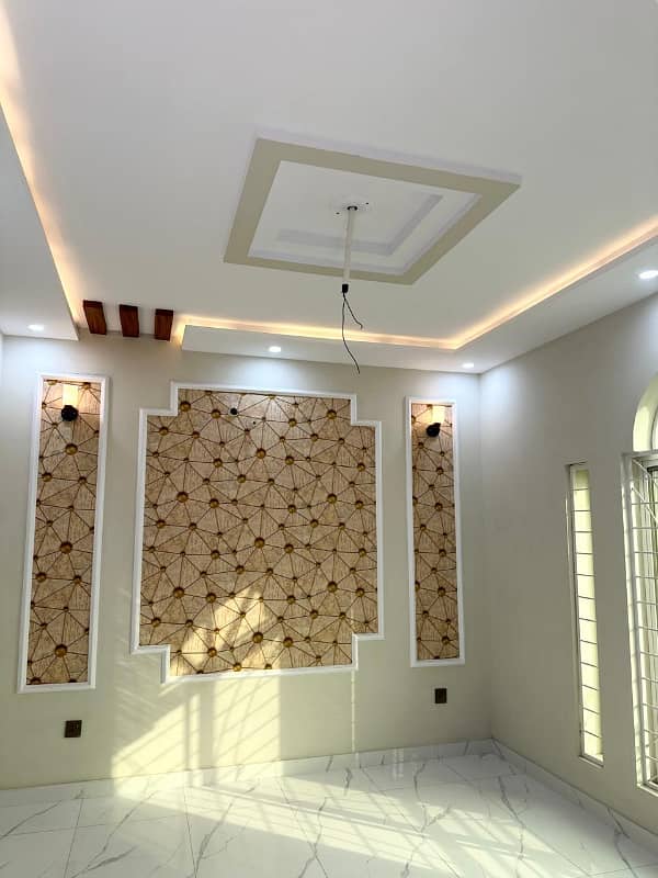 5 Marla Brand New House In Khayaban-e-Amin For Sale 36