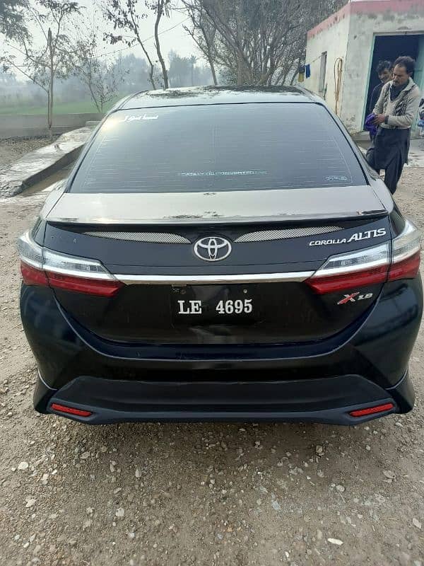 Toyota Altis Grande 2022 4