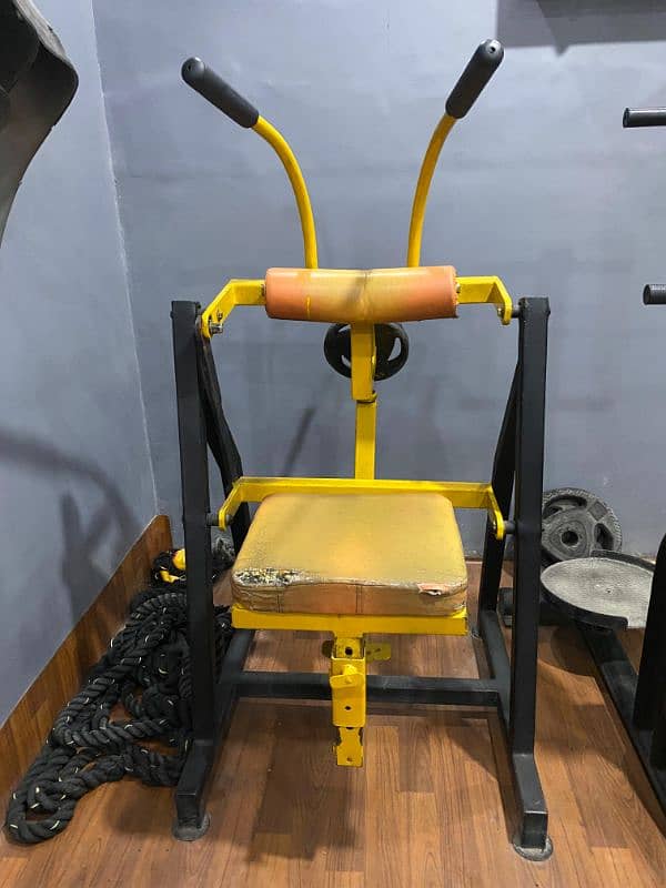 Abs machine and Bench 2