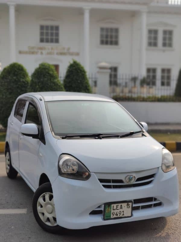 Daihatsu Mira 2011 0