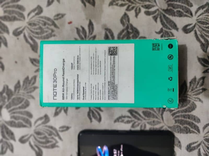 Infinix note 30 pro ha 8+8 256 15