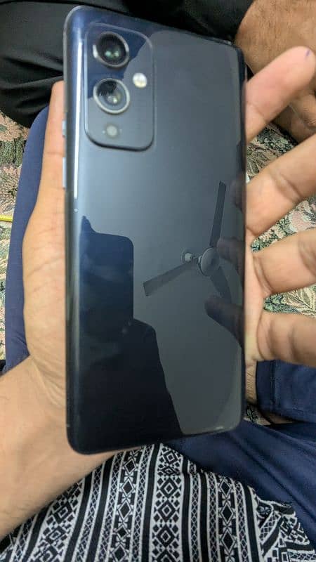 One Plus 9 for Sale 3