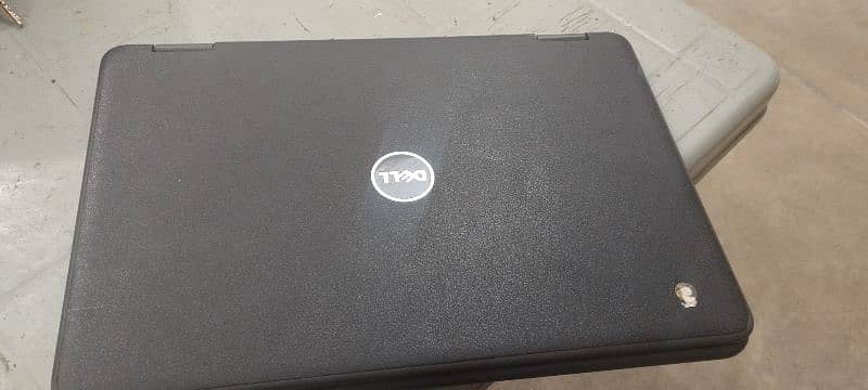 chromebook for sell 4/32 1