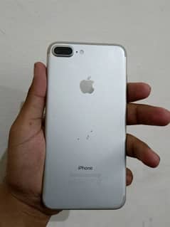 I phone 7 plus 10 /10 condition one hand used