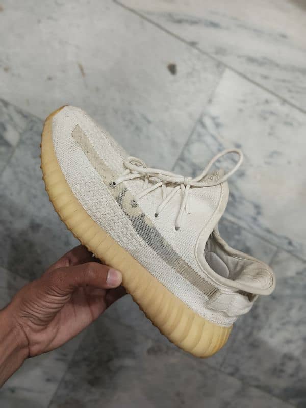 Adidas Yeezy Cream white V2 0