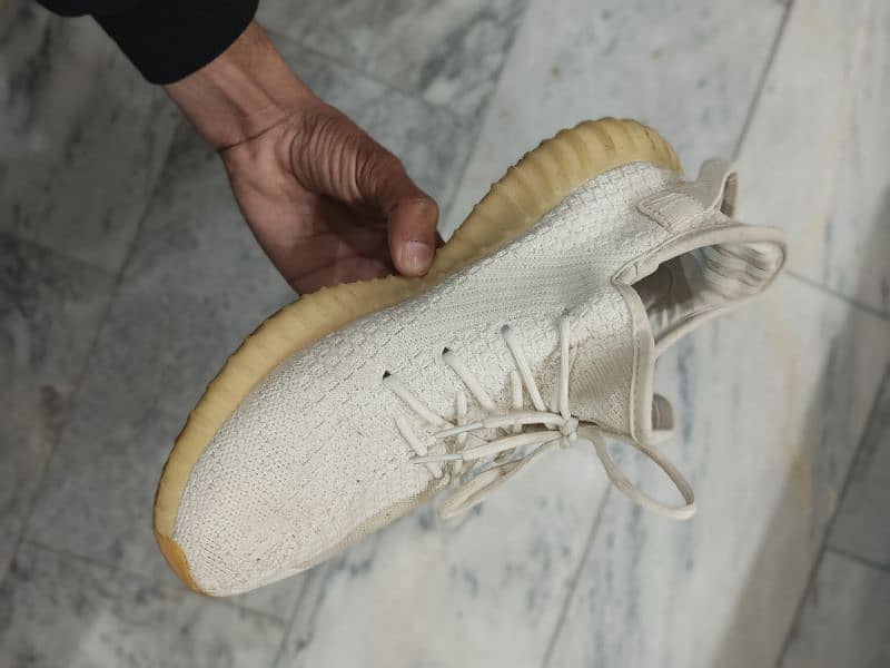 Adidas Yeezy Cream white V2 2