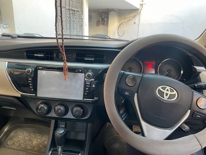 Toyota Corolla Altis 2014 5