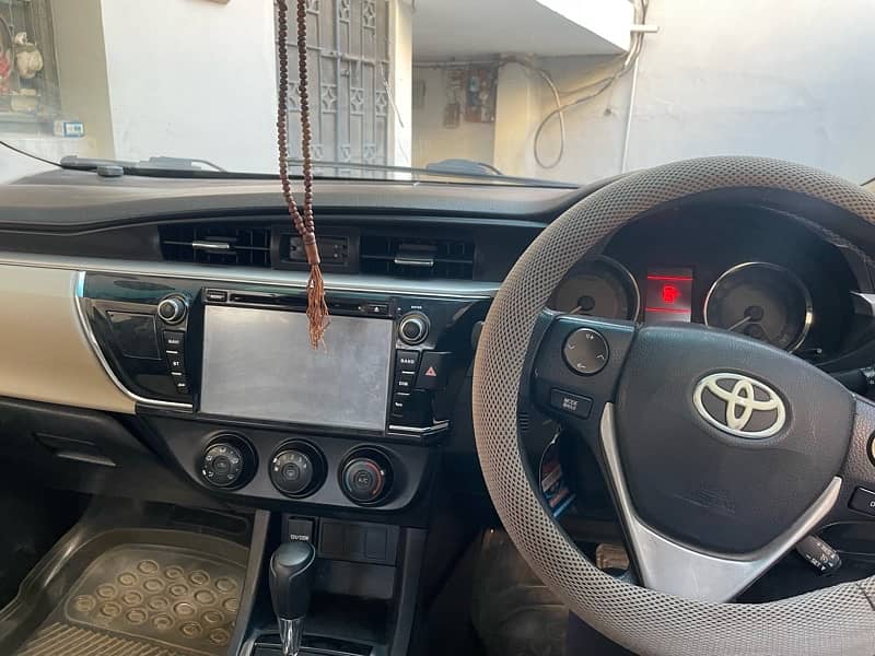 Toyota Corolla Altis 2014 6