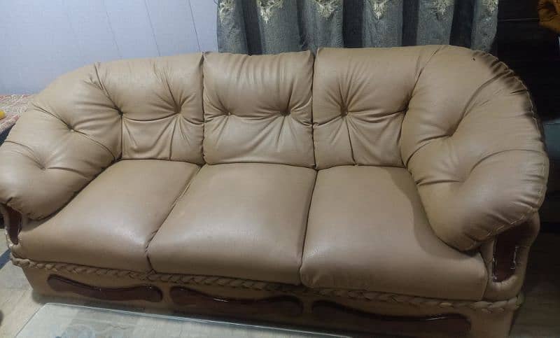 7 Seater Moltyform leatherite sofa set 1