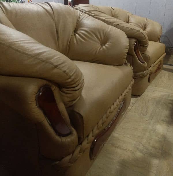 7 Seater Moltyform leatherite sofa set 3