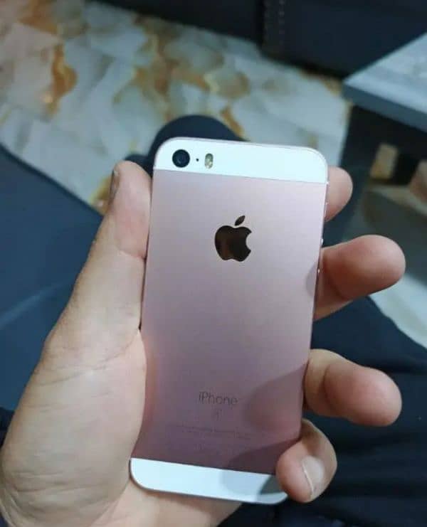 Iphone 5s 64GB full box WhatsApp number 03267483108 1