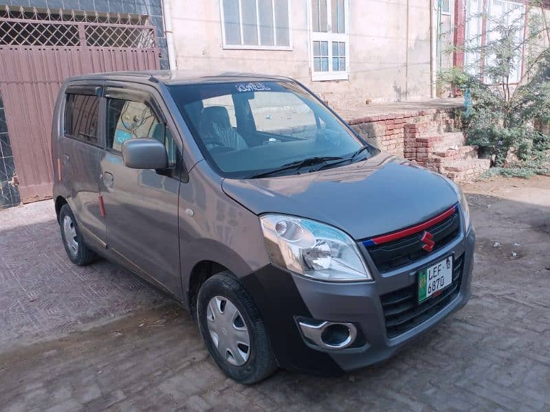 Suzuki Wagon R 2018 14