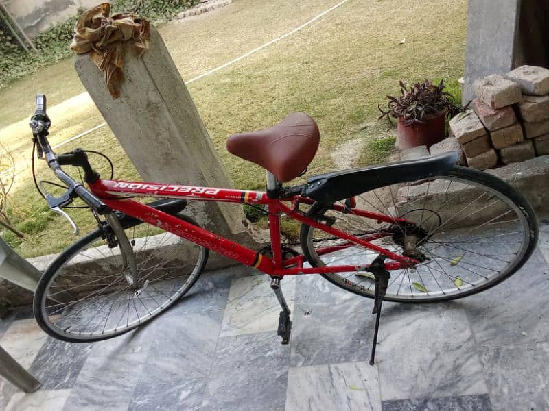 bicycle absolutely in mint condition not even used 2