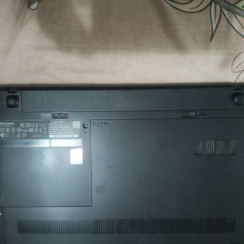 Lenovo G50-80 Intel Core-i 7 5th Gen 16 GB Ram 1 TB SSD. 2