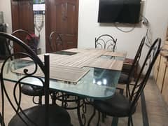 Dining table for sale