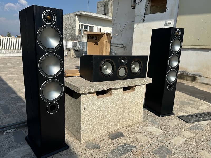 monitor audio bronze series speakers 0