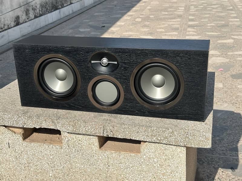 monitor audio bronze series speakers 14