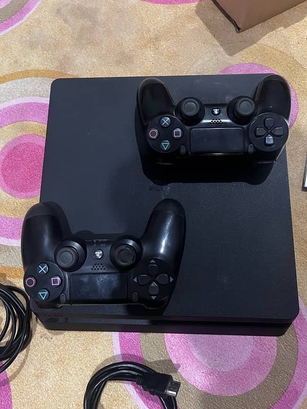 play station ps4 slim 2