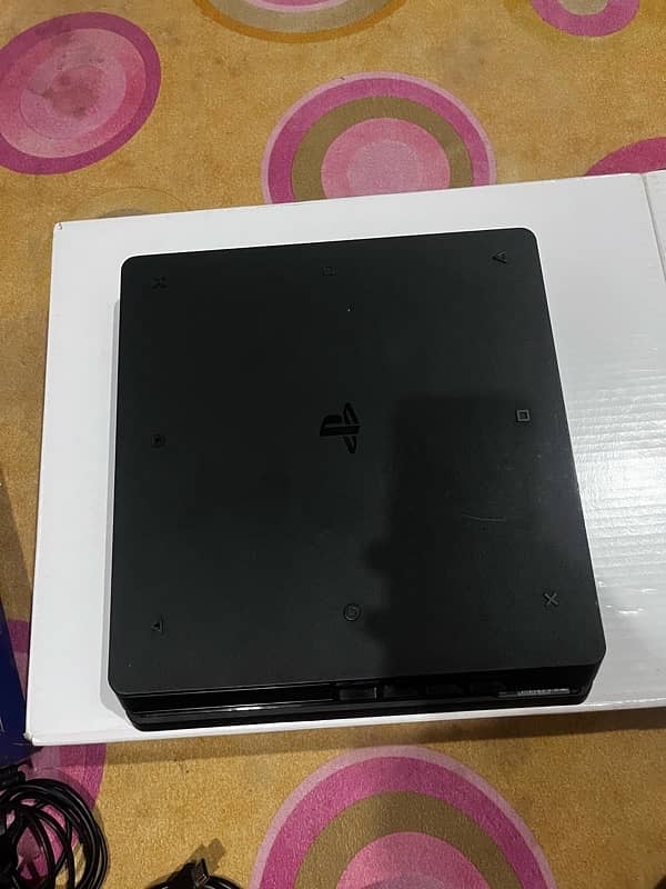 play station ps4 slim 4