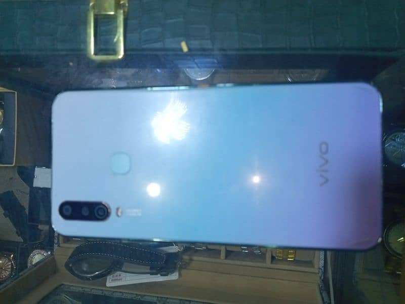 vivo y17 8/256 0