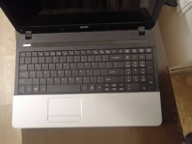 Acer Laptop *Amazing Condition* 3