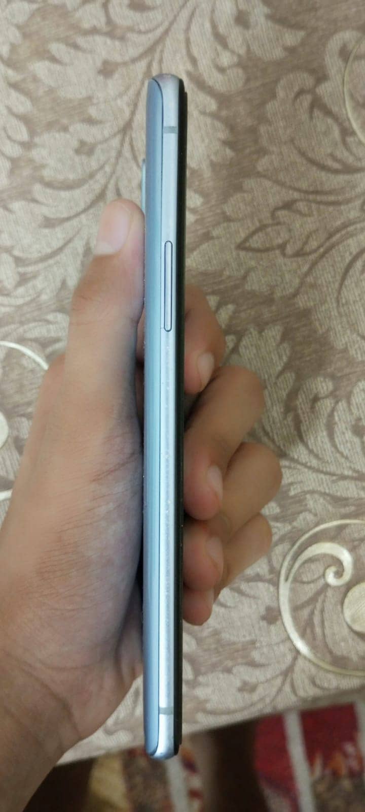 One Plus 9R 1