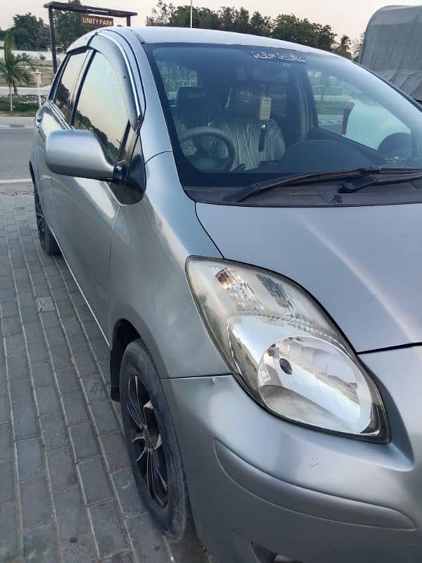 Toyota Vitz 2013 6