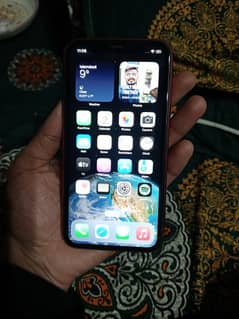 Iphone 11 64gb condition 10/9