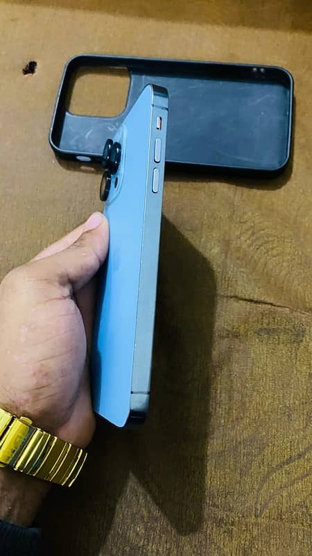 iPhone Xr 14 Pro Converted 3