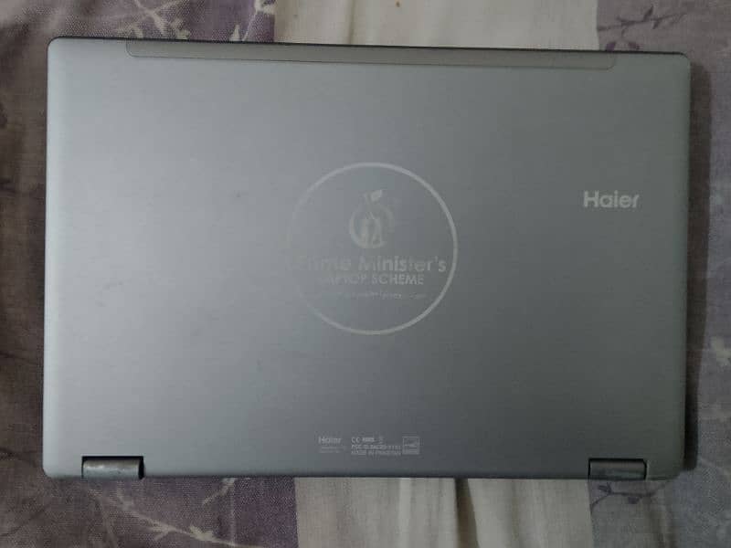 Haier Y11C  Core intal m3 7th gen exchange possible with phone urgent 0