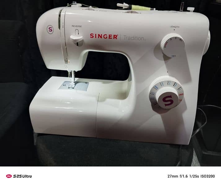 Singer Automatic Sewing Machine 0