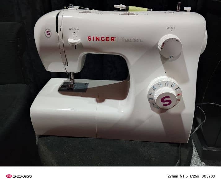 Singer Automatic Sewing Machine 1