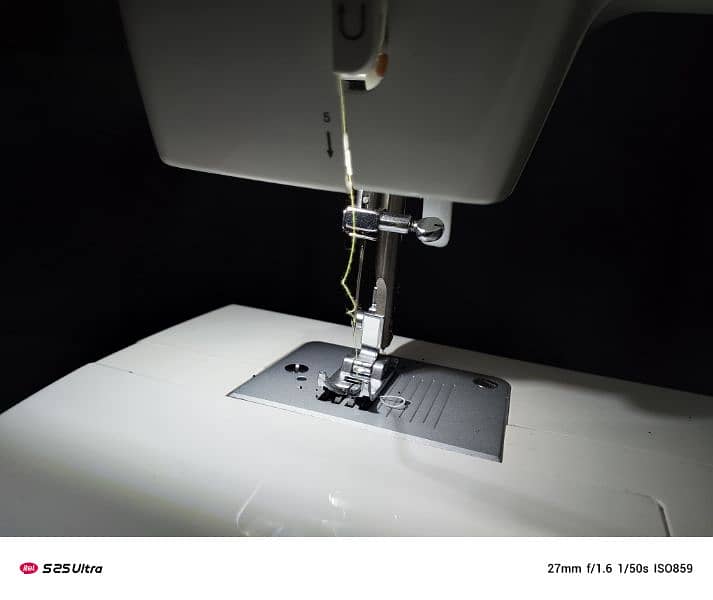 Singer Automatic Sewing Machine 8